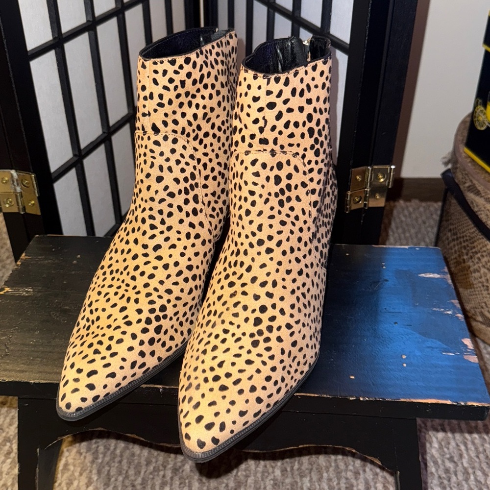 Leopard Print Ankle Boots - Picture 2 of 7